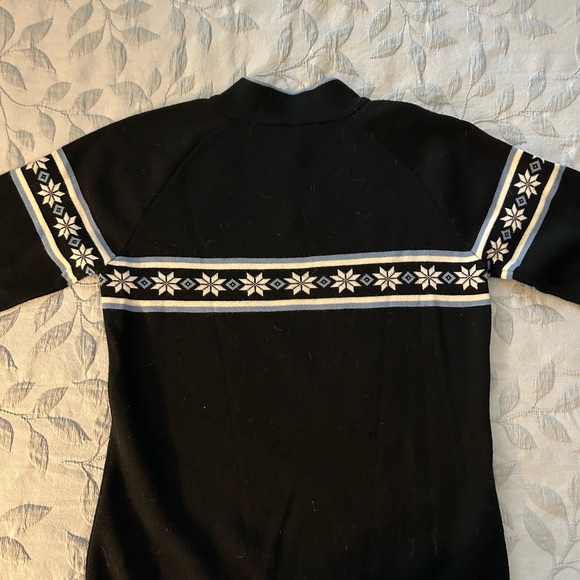 Dale of Norway Feminine Sweater - Picture 6 of 9